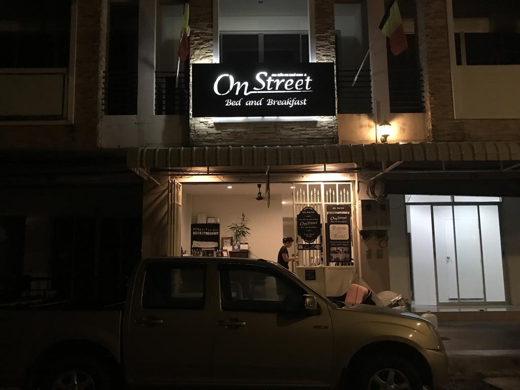 On Street Bed And Breakfast Ban Karon Екстер'єр фото