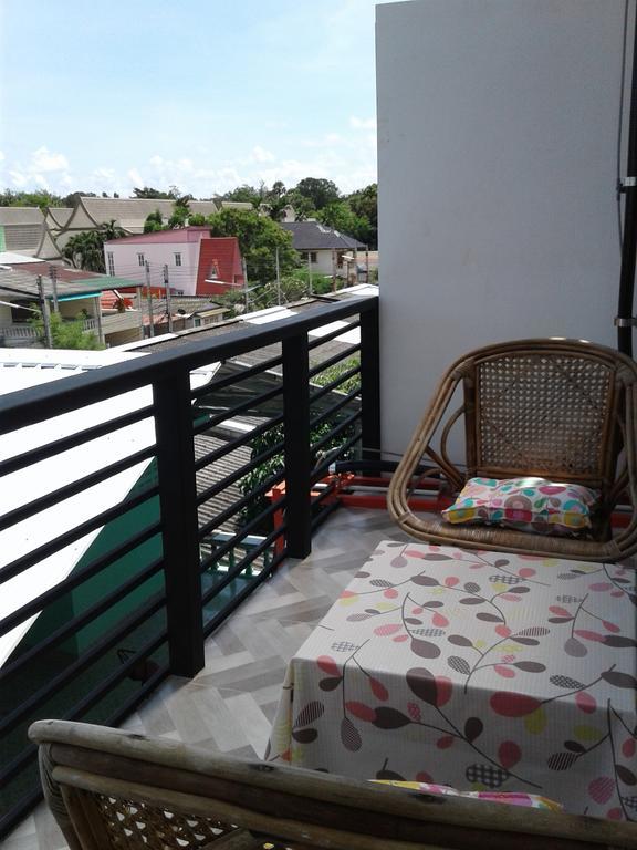 On Street Bed And Breakfast Ban Karon Екстер'єр фото